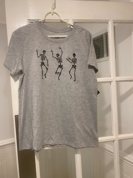 Halloween Tops - Halloween size Medium (8-10) T-shirt New With Tags